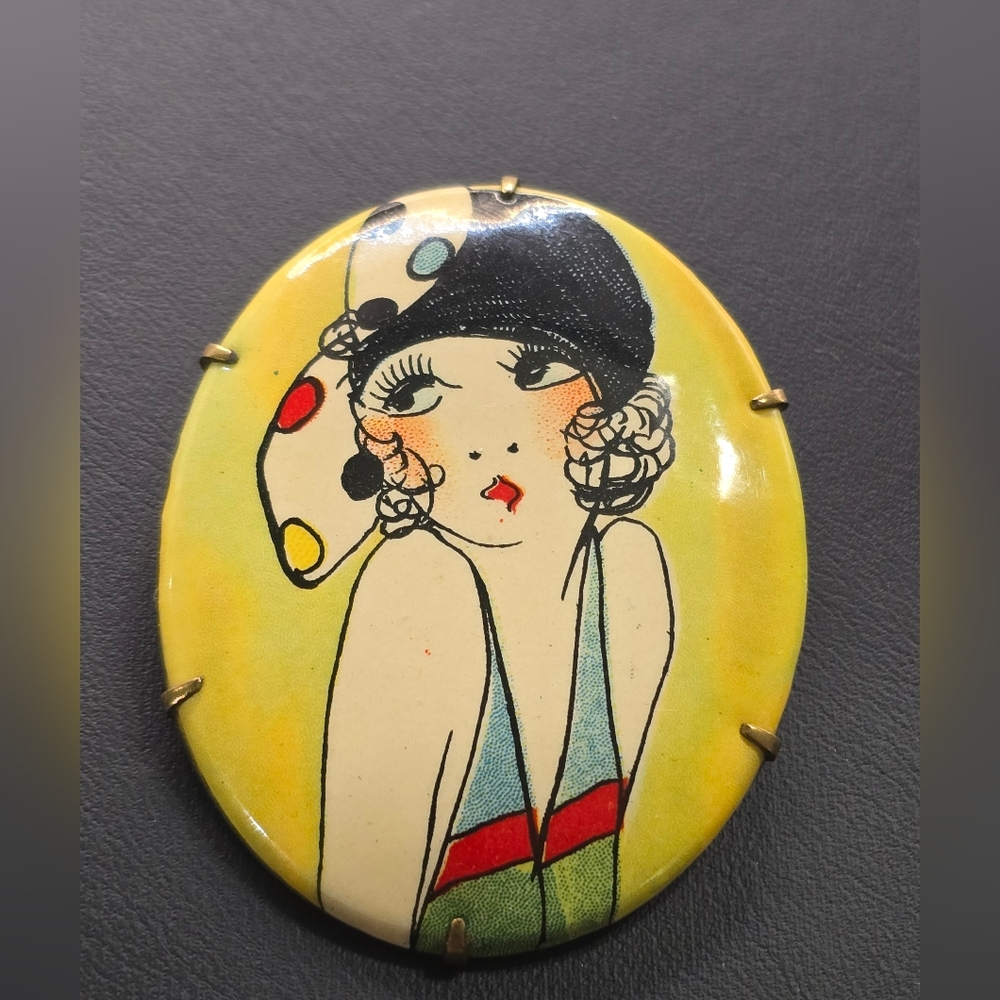 Vintage Art Deco 1920s Flapper Girl Figural Celluloid Brooch Pin - Picture 2 of 10